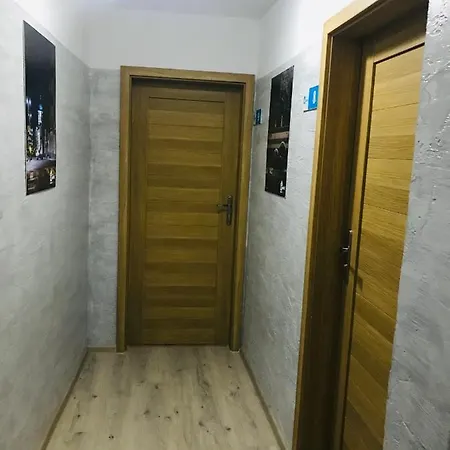 호스텔 Hostel Radom 라돔